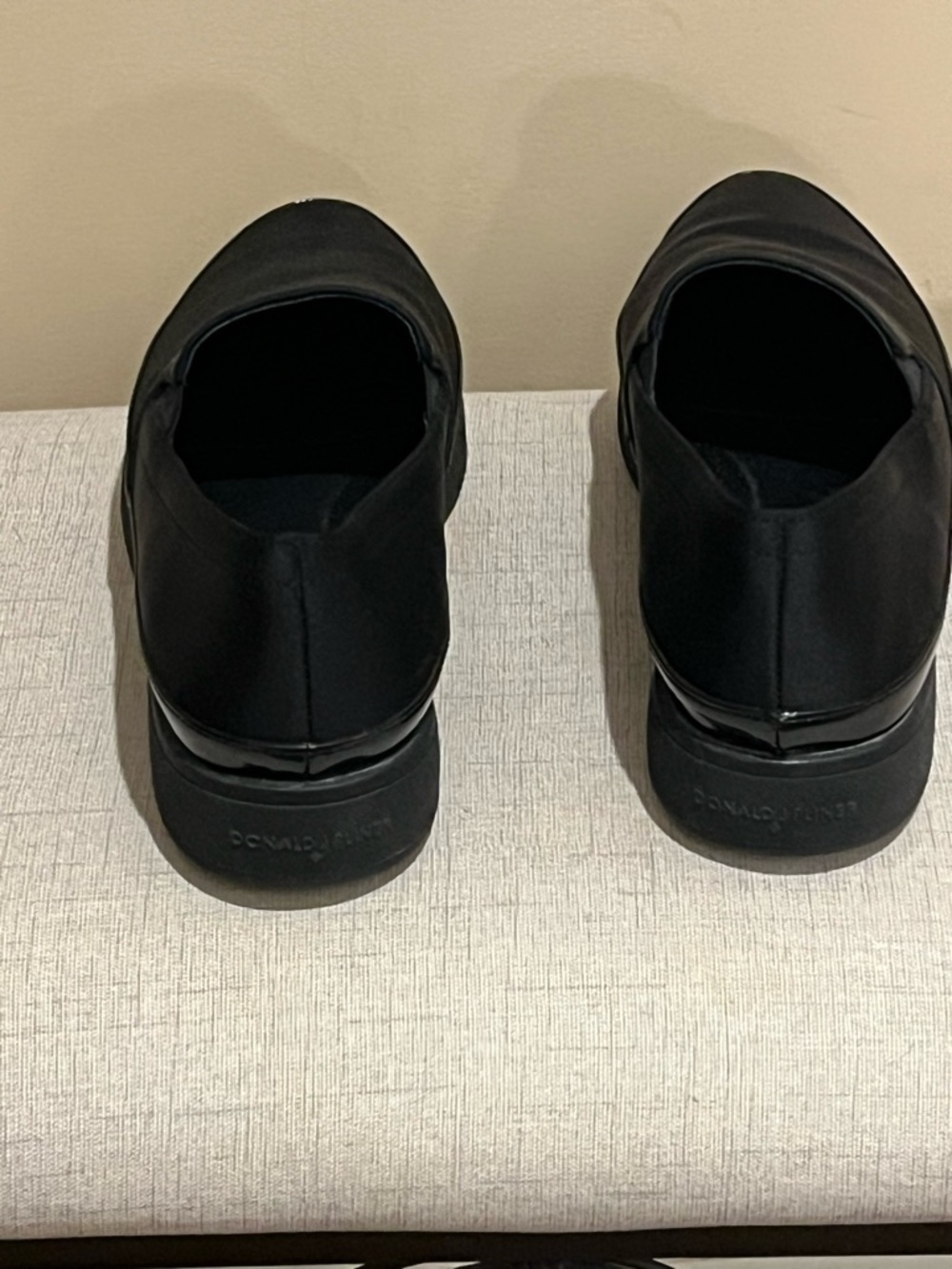 Donald J. Pliner Meg Slip-On Platform Sneaker, Patent Leather Trim,size 8.5 - Picture 4 of 6